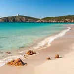 Fantastico Baia De Bahas Sea View Two Bedroom Sleeps Six Num0894 Apartment