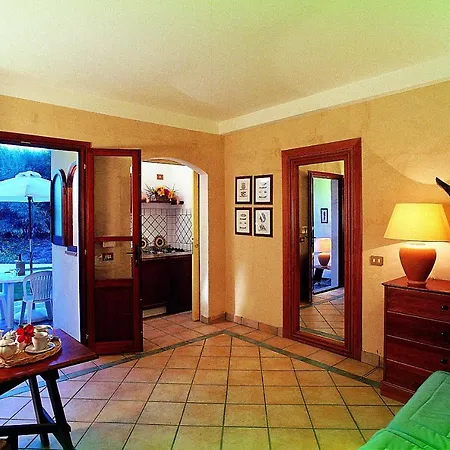 Apartment Fantastico Baia De Bahas Sea View Two Bedroom Sleeps Six Num0894 *