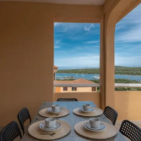 Apartamento Perfectly Positioned Baia De Bahas Seaview 2 Bedroom Sleeps 6-no 0894 Marinella (Sardinia)