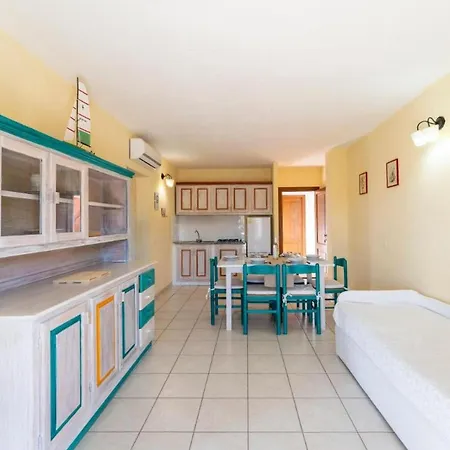 Perfectly Positioned Baia De Bahas Seaview 2 Bedroom Sleeps 6-no 0894 Apartamento *