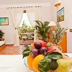 Fantastico Baia De Bahas Sea View Two Bedroom Sleeps Six Num0894 Апартаменты