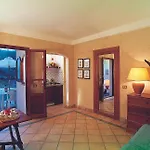 Fantastico Baia De Bahas Sea View Two Bedroom Sleeps Six Num0894 Διαμέρισμα Santa Marinella