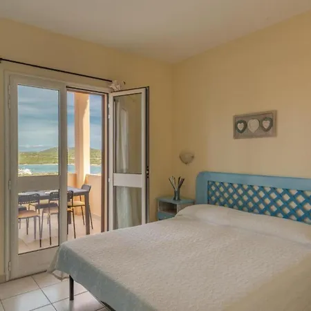 Perfectly Positioned Baia De Bahas Seaview 2 Bedroom Sleeps 6-no 0894 Lejlighed