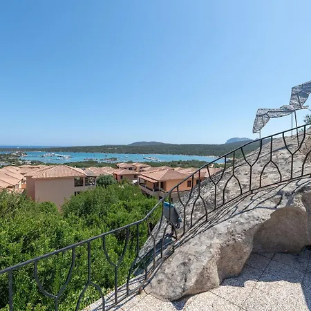 Perfectly Positioned Baia De Bahas Seaview 2 Bedroom Sleeps 6-no 0894 Apartment Marinella (Sardinia)