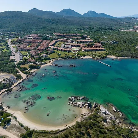 Fantastico Baia De Bahas Sea View Two Bedroom Sleeps Six Num0894 *