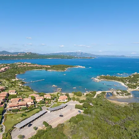 Fantastico Baia De Bahas Sea View Two Bedroom Sleeps Six Num0894